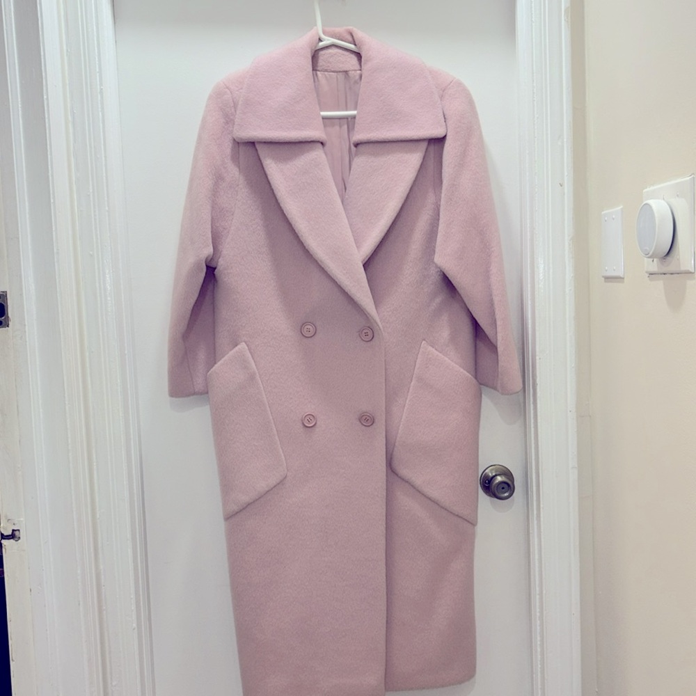 Women’s vintage 1960s blush wool coat fully lined pink satin. One of a kind!
